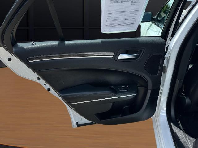 2012 Chrysler 300 Base
