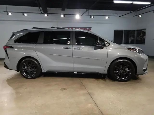 2025 Toyota Sienna XSE