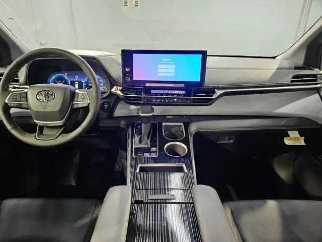 2025 Toyota Sienna XSE