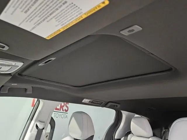 2025 Toyota Sienna XSE