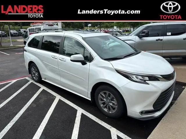 2023 Toyota Sienna XLE for sale in Little Rock, AR