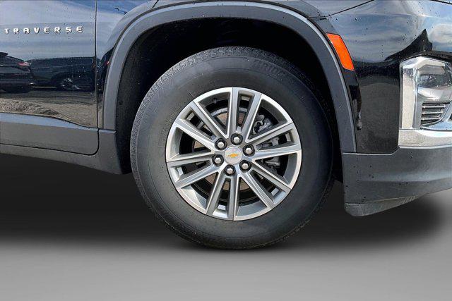 2023 Chevrolet Traverse AWD LT Cloth