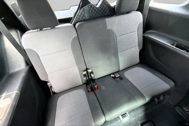 2023 Chevrolet Traverse AWD LT Cloth