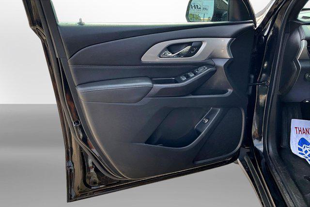 2023 Chevrolet Traverse AWD LT Cloth