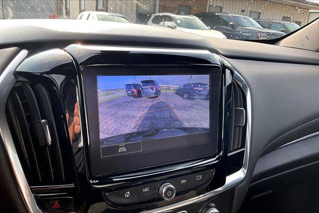 2023 Chevrolet Traverse AWD LT Cloth