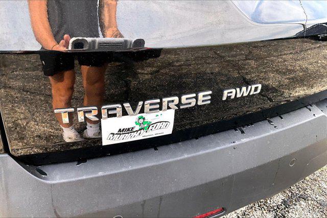 2023 Chevrolet Traverse AWD LT Cloth