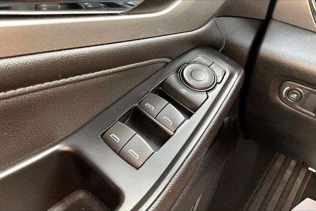 2023 Chevrolet Traverse AWD LT Cloth