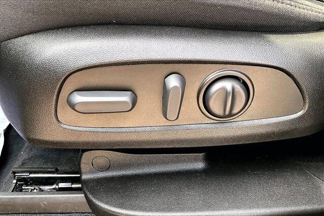 2023 Chevrolet Traverse AWD LT Cloth