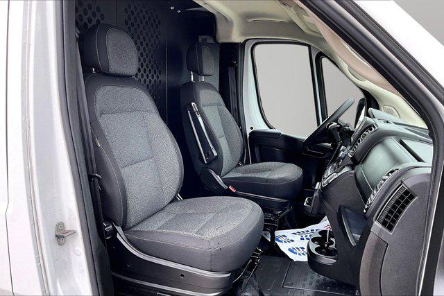 2025 Ram ProMaster 2500 Cargo Van Tradesman Low Roof 136" WB w/Pass Seat