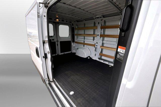 2025 Ram ProMaster 2500 Cargo Van Tradesman Low Roof 136" WB w/Pass Seat