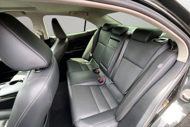 2017 Lexus IS 300 Base
