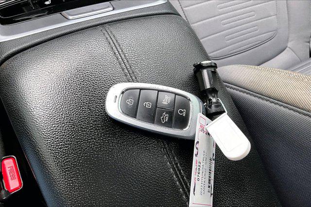 2023 Hyundai Santa Cruz SEL Premium