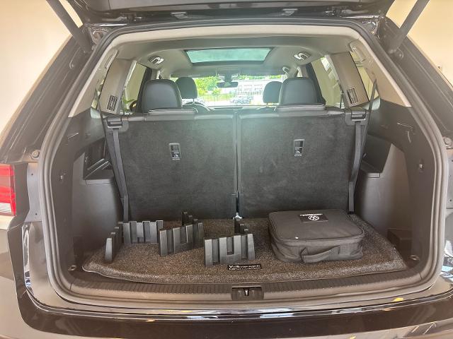 2022 Volkswagen Atlas 3.6L V6 SEL Premium R-Line