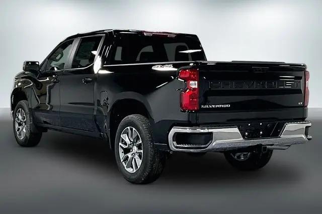 2026 Chevrolet Silverado 1500 4WD Crew Cab Short Bed LT with 2FL