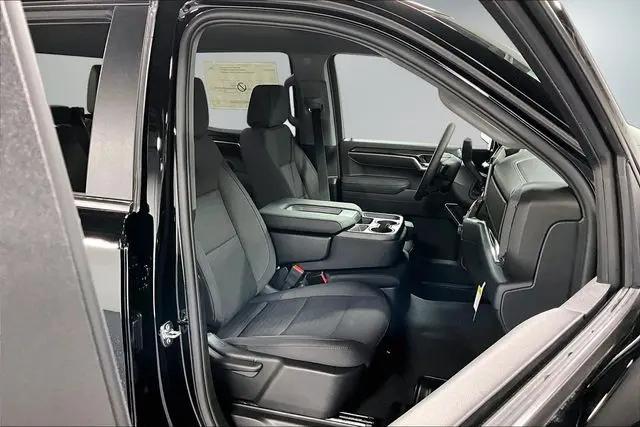 2026 Chevrolet Silverado 1500 4WD Crew Cab Short Bed LT with 2FL
