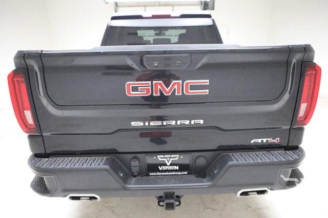 2022 GMC Sierra 1500 Limited 4WD Crew Cab Short Box AT4