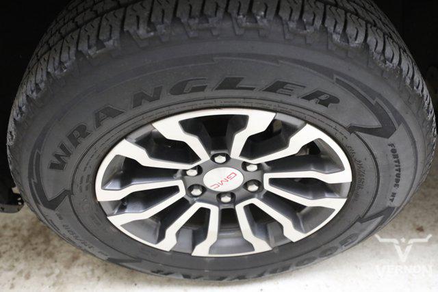 2022 GMC Sierra 1500 Limited 4WD Crew Cab Short Box AT4