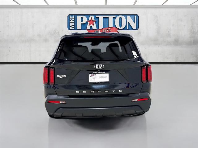 2021 Kia Sorento LX