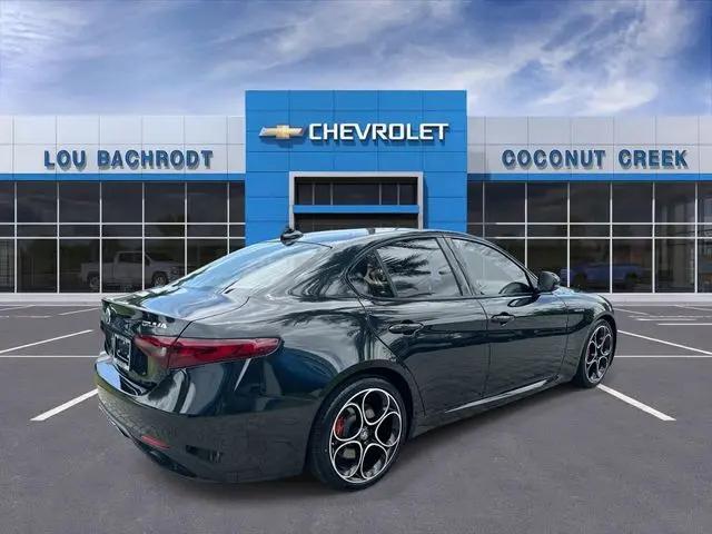 2022 Alfa Romeo Giulia Veloce Ti RWD