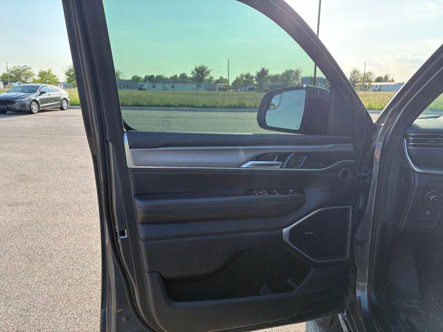 2024 Jeep Wagoneer Series II Carbide 4x4