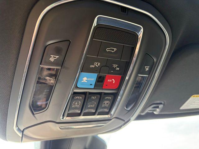 2024 Jeep Wagoneer Series II Carbide 4x4