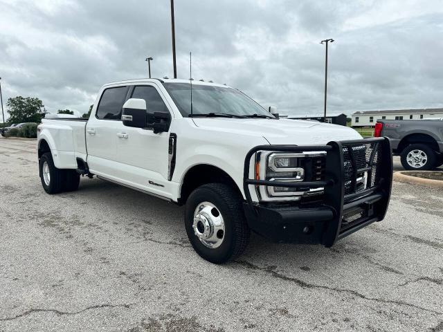 2023 Ford F-350 LARIAT