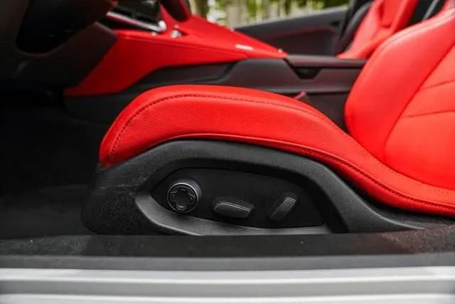 2023 Chevrolet Corvette Stingray RWD Convertible 2LT