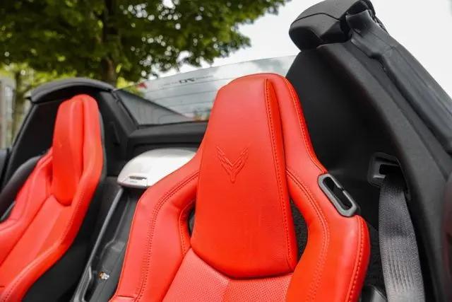 2023 Chevrolet Corvette Stingray RWD Convertible 2LT