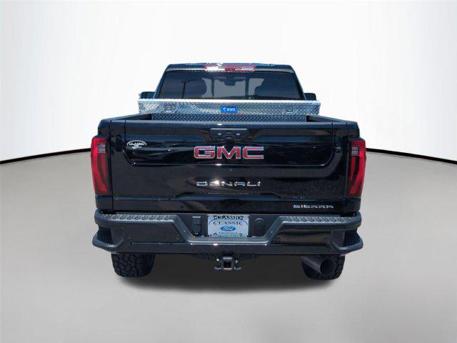 2025 GMC Sierra 2500HD 4WD Crew Cab Standard Bed Denali