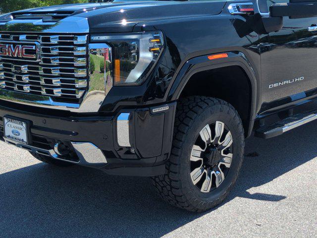 2025 GMC Sierra 2500HD 4WD Crew Cab Standard Bed Denali