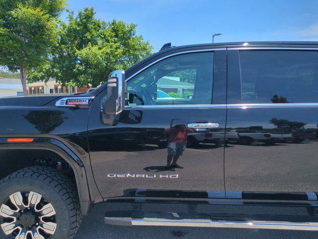 2025 GMC Sierra 2500HD 4WD Crew Cab Standard Bed Denali