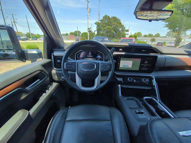 2025 GMC Sierra 2500HD 4WD Crew Cab Standard Bed Denali