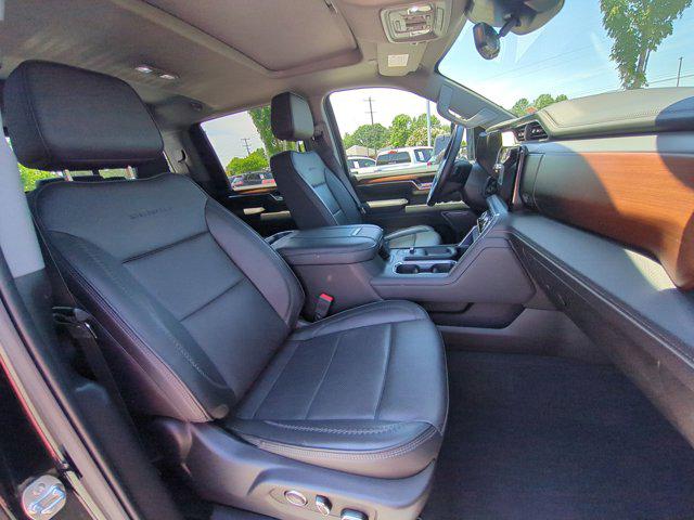 2025 GMC Sierra 2500HD 4WD Crew Cab Standard Bed Denali