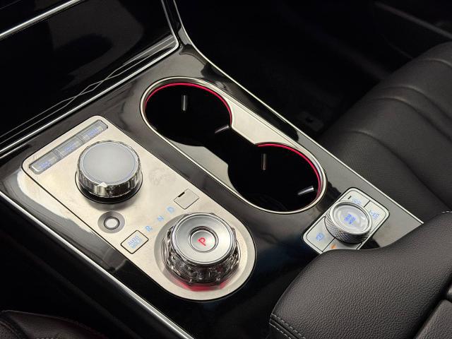 2025 Genesis GV80 2.5T Standard AWD