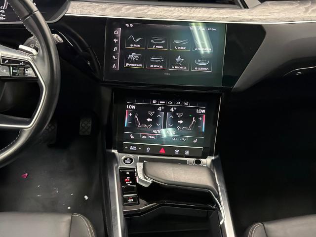 2021 Audi e-tron Premium quattro