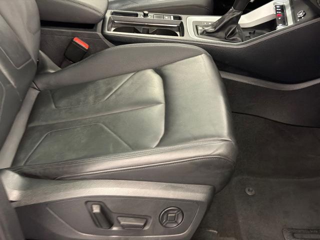 2024 Audi Q3 Premium 45 TFSI S line quattro Tiptronic
