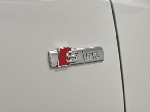 2024 Audi Q3 Premium 45 TFSI S line quattro Tiptronic