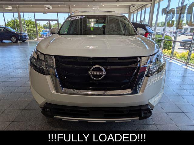 2023 Nissan Pathfinder SL 4WD