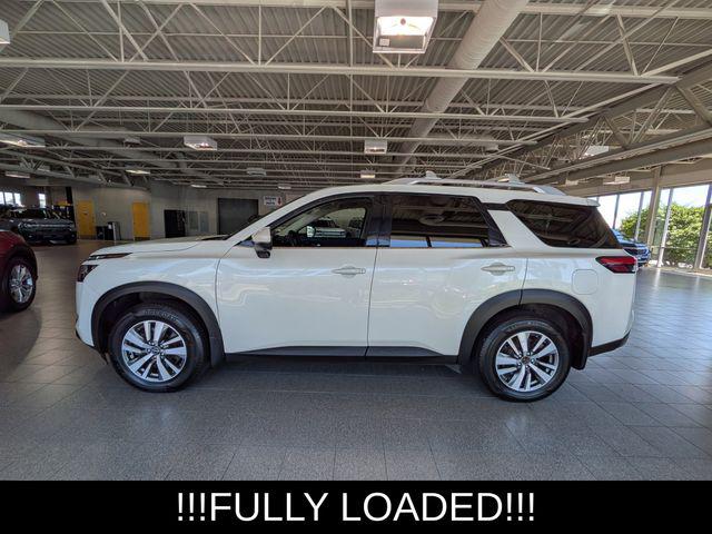 2023 Nissan Pathfinder SL 4WD