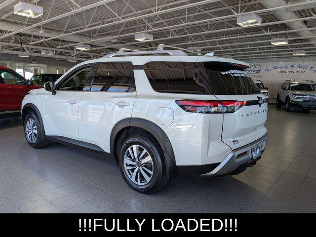 2023 Nissan Pathfinder SL 4WD