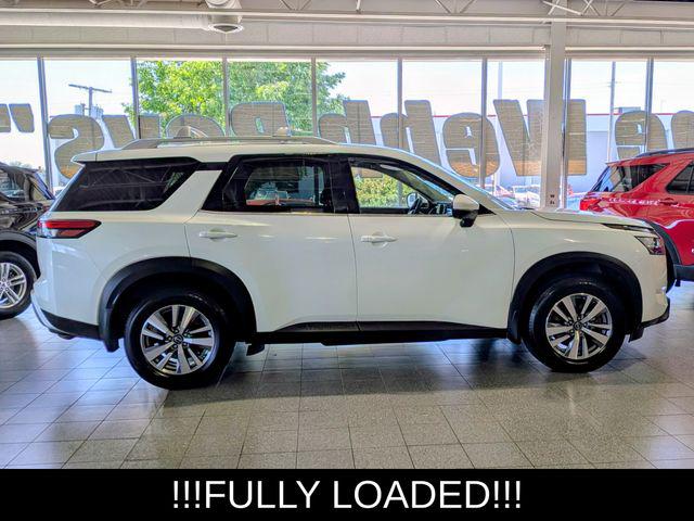 2023 Nissan Pathfinder SL 4WD