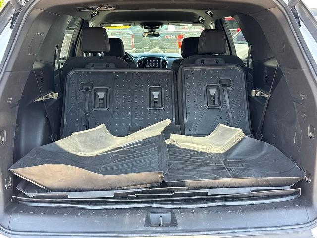 2022 Chevrolet Traverse FWD LT Cloth