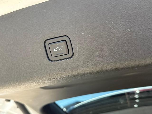 2022 Chevrolet Traverse FWD LT Cloth