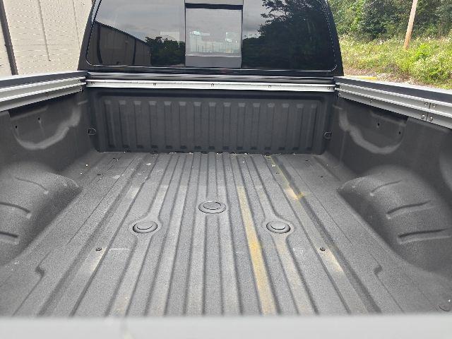2024 Nissan Titan XD Crew Cab SV 4x4
