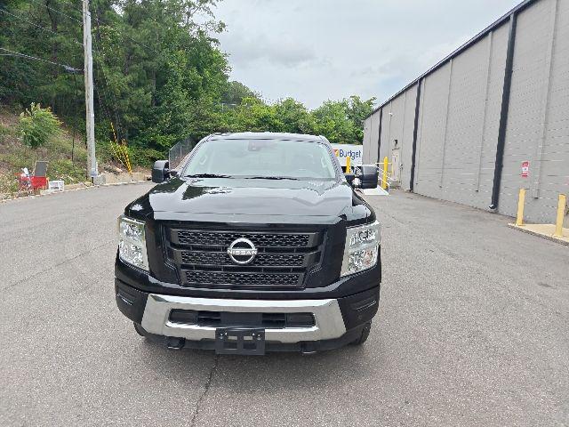 2024 Nissan Titan XD Crew Cab SV 4x4