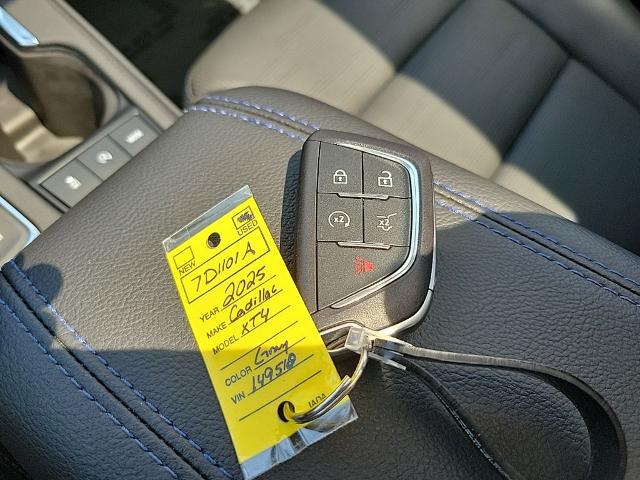 2025 Cadillac XT4 AWD Sport