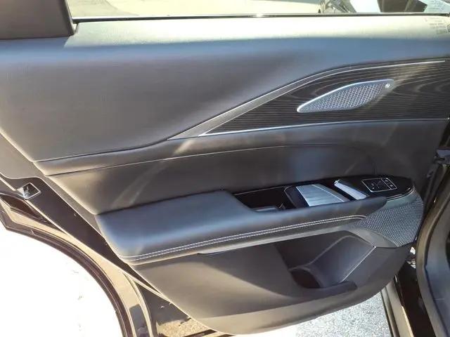 2025 Cadillac iQ Luxury 3 RWD