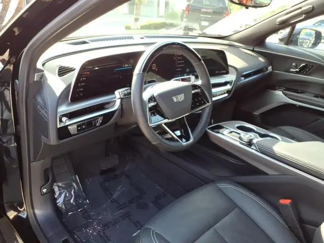 2025 Cadillac iQ Luxury 3 RWD