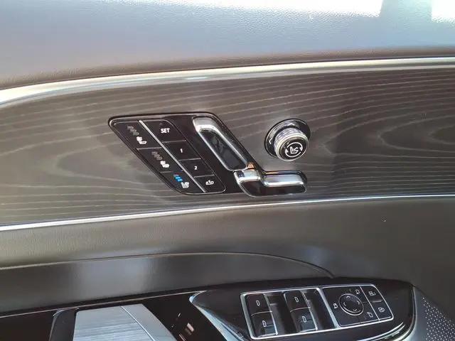 2025 Cadillac iQ Luxury 3 RWD