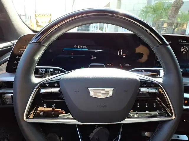 2025 Cadillac iQ Luxury 3 RWD